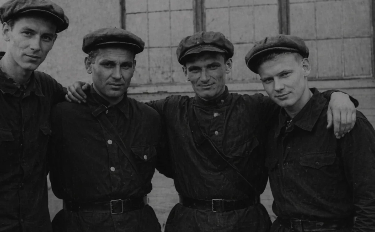 Портрет Петра Иванова в аэропорту